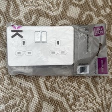 Knightsbridge Screwless Flat Plate 13A 2G DP Switched Socket - Matt White