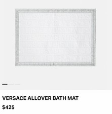 VERSACE (Rtl $450) Blanco. Alfombra de baño de diseño alfombra de baño/adorno plateado nuevo en paquete