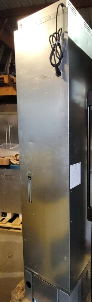 Viking - FFI7180WR 8,4 Cu. Congelador vertical Ft. - Listo para panel Foto 2 de 4