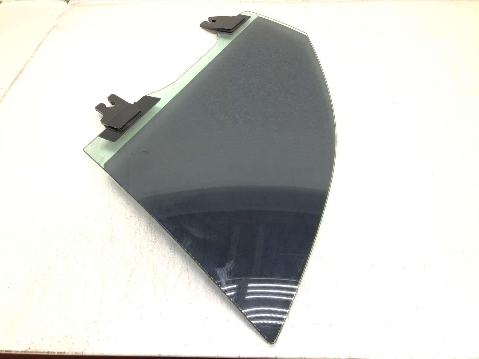 2017-2024 MASERATI LEVANTE LEFT DRIVER FRONT DOOR WINDOW GLASS OEM #NOTE