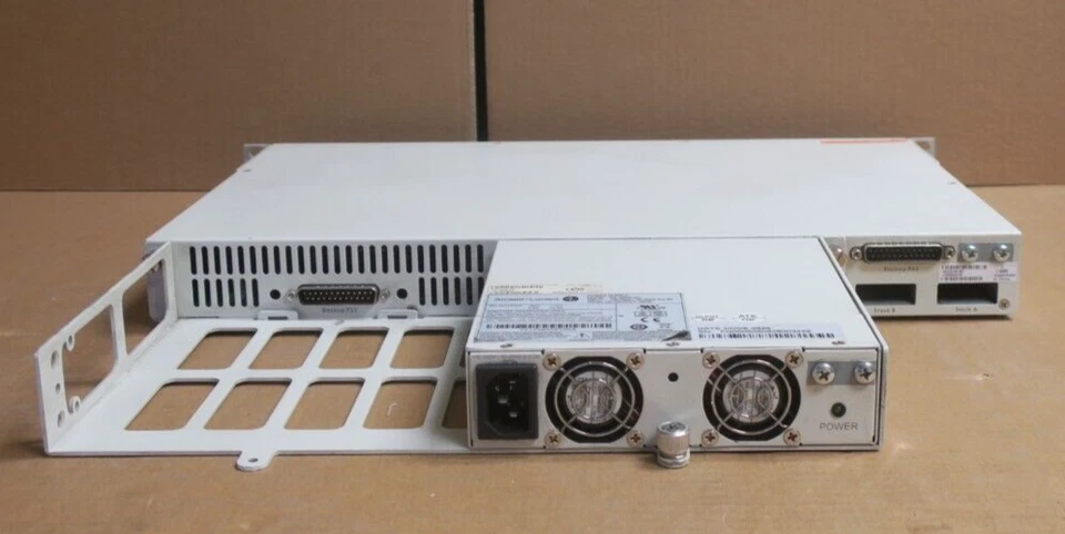 Alcatel-Lucent OmniSwitch OS6850-P48L PoE 44x 10/100Base-T 4x1Gb SFP/RJ45 Switch - Image 3 of 4