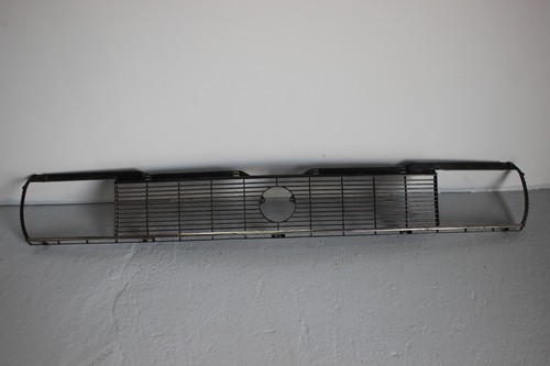 Kühlergrill Frontgrill 321853653D VW Passat B1 Typ 32