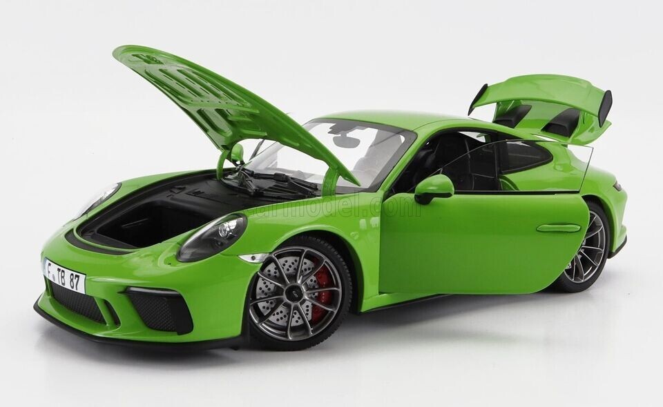 MINICHAMPS 2018 PORSCHE 911 GT3 Green 1:18*Brand New Item! NICE