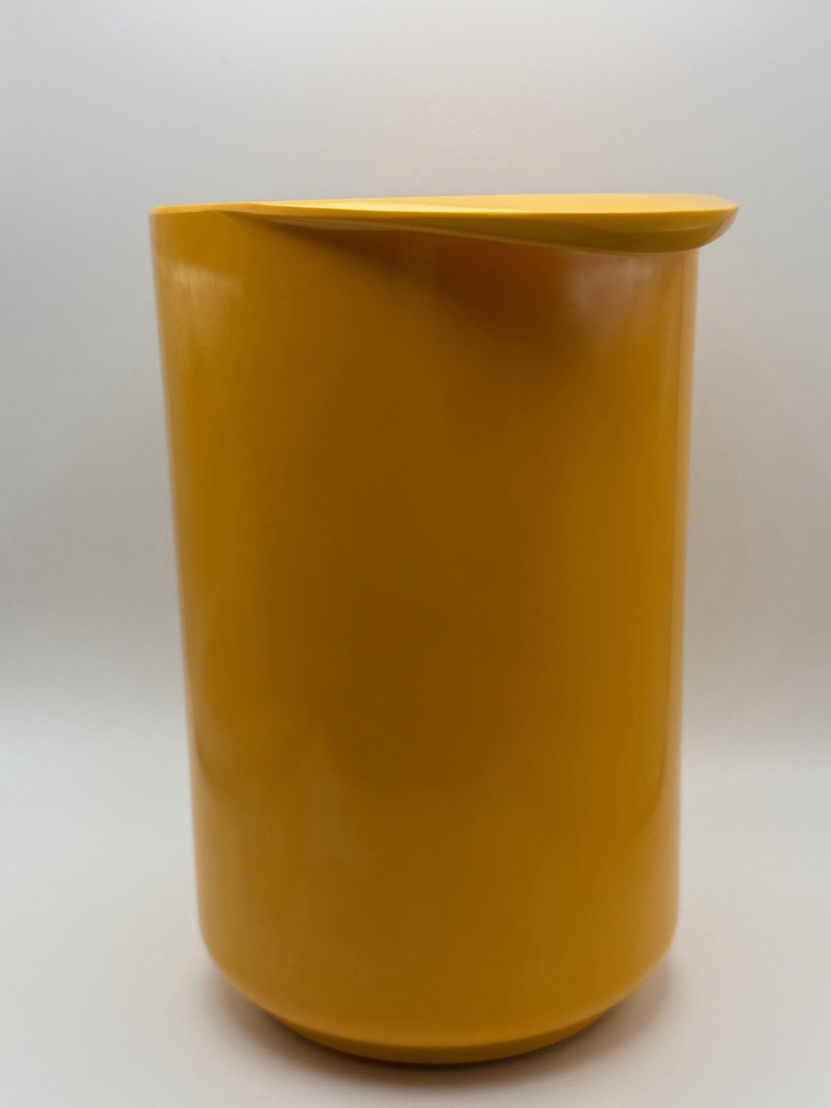 VNTG Rosti Denmark Mepal -Melamine Yellow 2511 Utensil Holder By Heifer Boberg