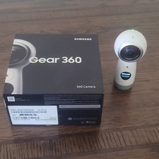Samsung Gear 360 15MP 360 Video Camera White/Gray w/ Box USB Cable Pouch