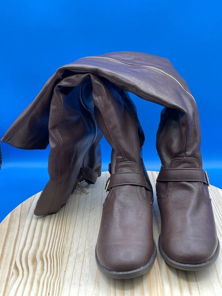 Bota hasta la rodilla Forever para mujer talla 6,5 cuero marrón cremallera completa punta redonda Foto 2 de 4