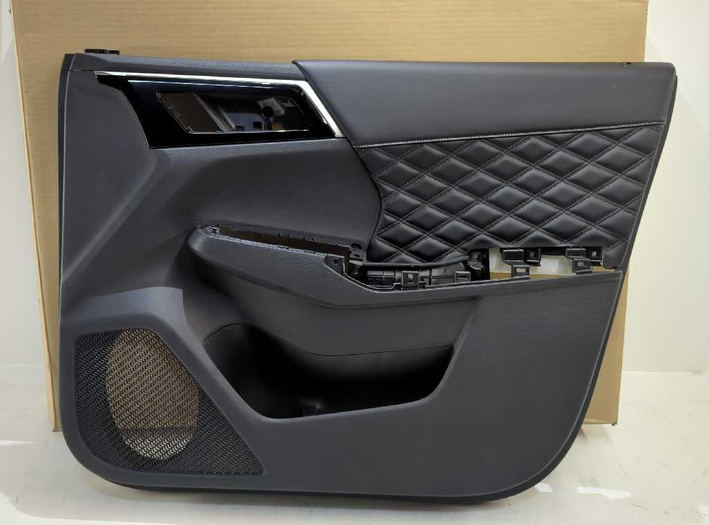 MITSUBISHI、バインダー New OEM Mitsubishi Door Trim Panel 2022-2024 Outlander Diamond