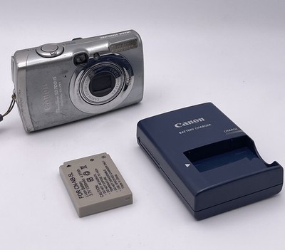 Canon PowerShot SD 700 IS 6MP Digital Camera w/ Battery Charger