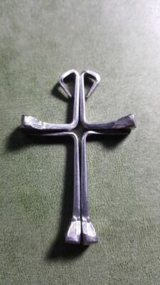 Delta Race 3.5 Pre Bent Horseshoe Nails For Disciples Cross Necklaces & Keychain