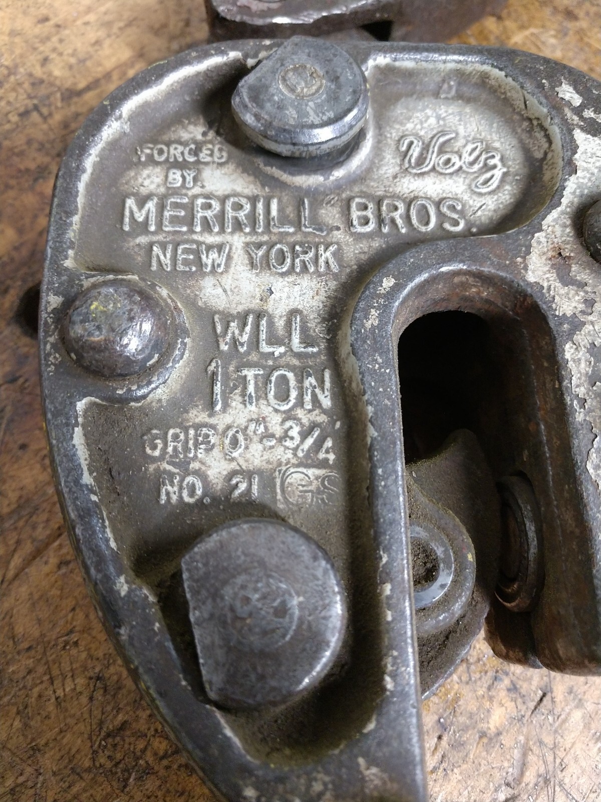 MERRILL BROS NO. 21 STEEL PLATE LIFTING CLAMP 1 TON CAPACITY USA TOOL