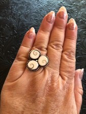 Artisan Triple Shell White Swirl Ring size 6.5 Seashell