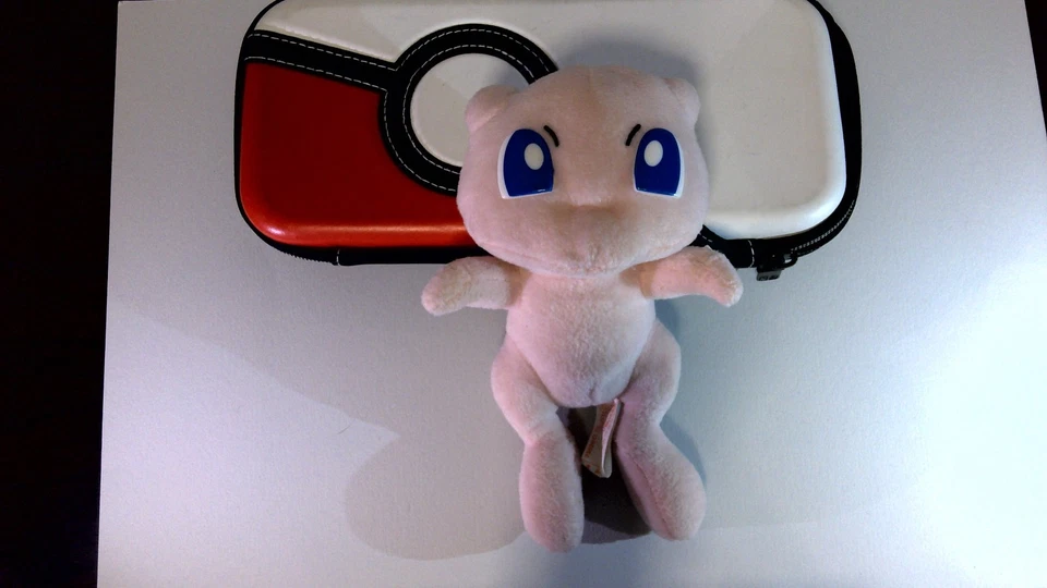 Juguete de peluche Banpresto Pokémon Mew 1999 de colección Japón OVNI Catcher Prize 8" Foto 2 de 4