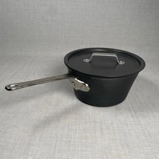 Calphalon Commercial Hard Anodized 2.5 Quart Sauce Pan With Lid