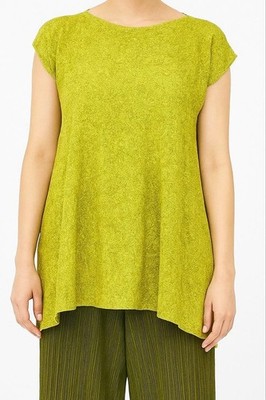 Rare ME by Issey Miyake Crinkled Cut & Sew Top Lime Green FREE Size