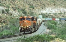 BNSF 6745 ES44C4 KINGMAN CANYON AZ ORIGINAL SLIDE 05-20-19 T1-8