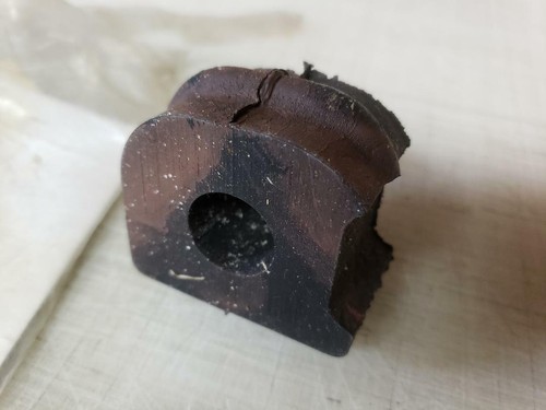 MOPAR STABILIZER BAR INNER BUSHING P/N 4322677 GENUINE OEM NOS PART X1 84-93 - Picture 3 of 7