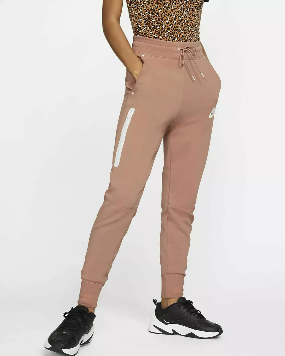 Nike rose 2024 gold pants