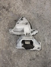 2018 Renault Kadjar 1.3 Turbo Petrol TCe Engine Mount 112108534R