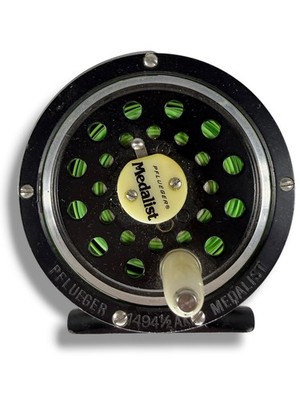 PFLUEGER MEDALIST 1494 1/2 AK Fly Reel Made In USA