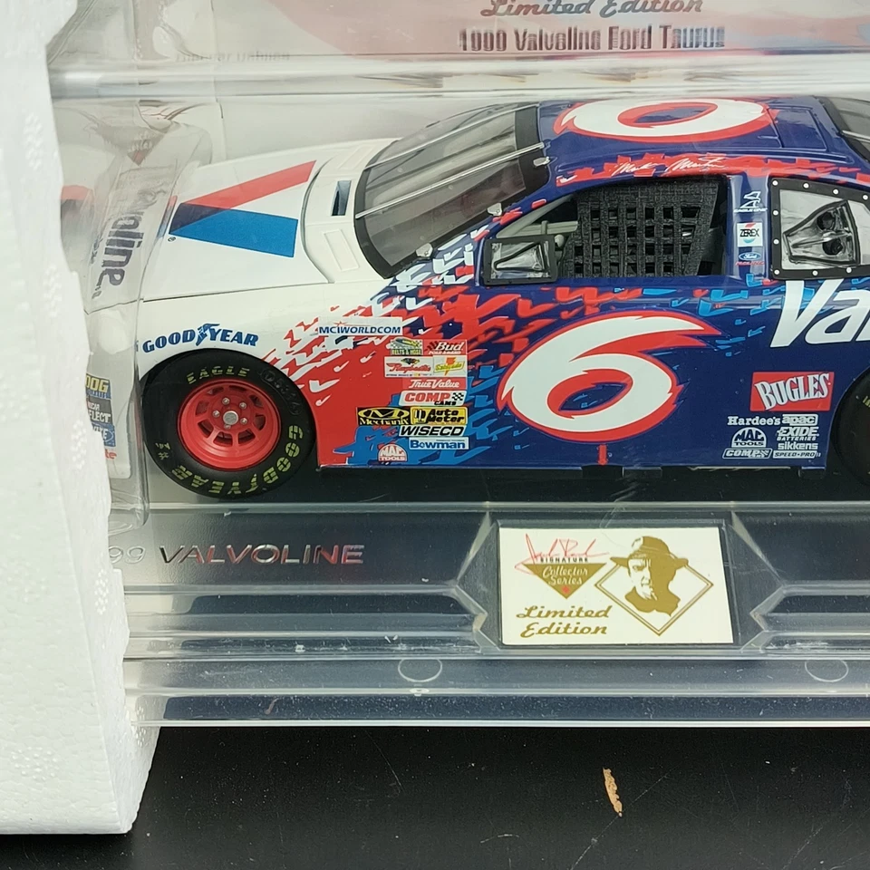 1999 Valvoline Ford Taurus 1/24 Mark Martin #6 Limited To 5004 - Image 3 of 4