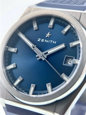Zenith Defy Titanium Blue Dial 41mm Automatic Men's Watch 95.9000