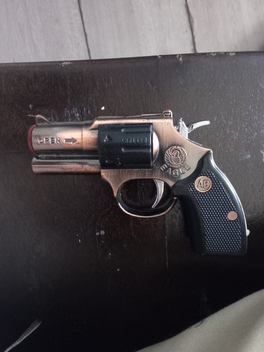 Vintage AB Eagle REVOLVER PISTOL CIGARETTE LIGHTER