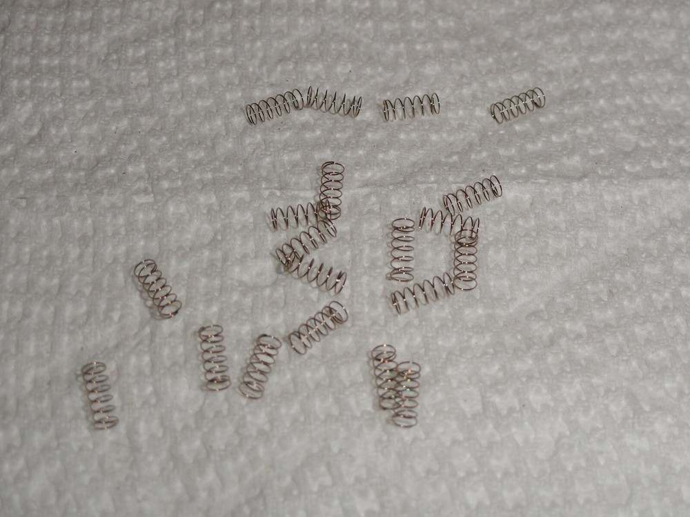 AFX Mega G Plus Pickup Shoe Springs 20-Piece Set 10 Pairs