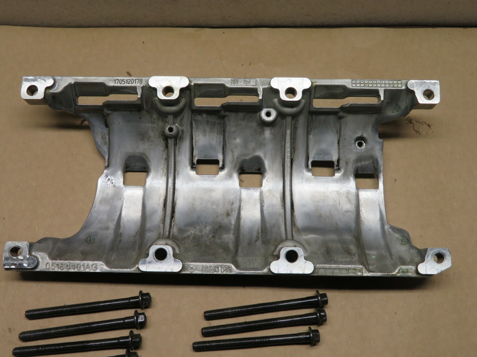 2014-2019 MASERATI GHIBLI SQ4 3.0L ENGINE OIL BAFFLE PLATE BASE SHIELD TRAY OEM