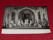 VINTAGE GERMAINE ROGER PHOTO PHOTO CHEVALIER DU CIEL LUIS MARIANO 1955 LIPNITZKI BACKGROUND