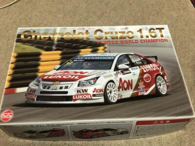 Model Car Kit Platz NuNu 1/24 RML Chevrolet Cruze 1.6T WTCC Plastic model