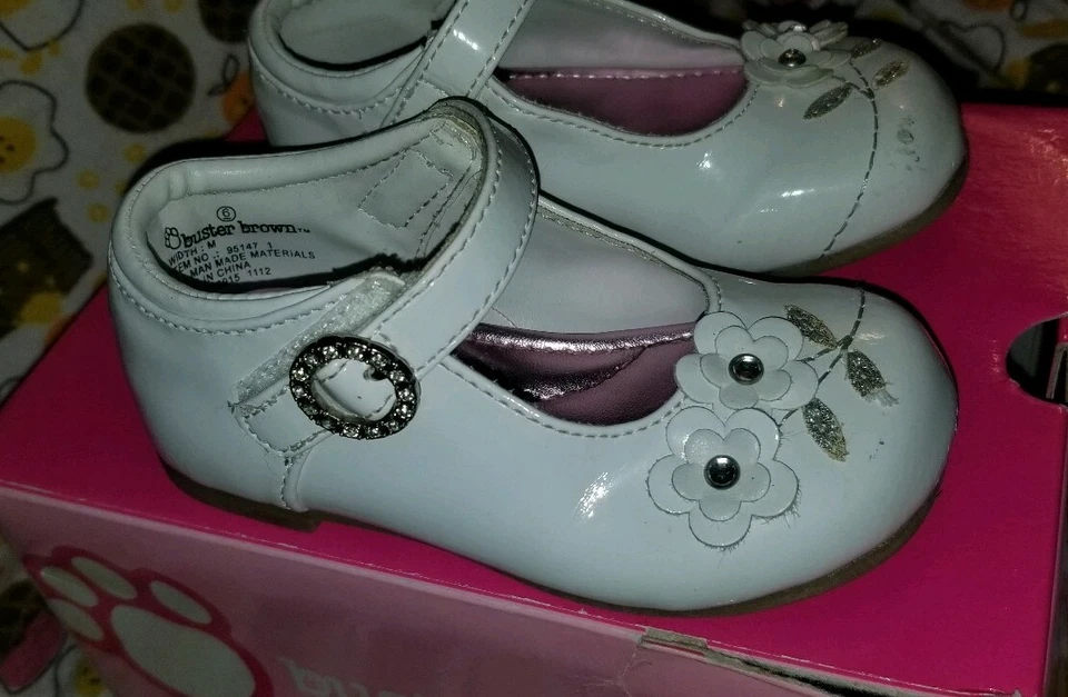 Buster Marrón Maddie Blanco Mary Jane Niño Pequeño Talla 6 Hebillas Estrás Ver Fotos Foto 3 de 4