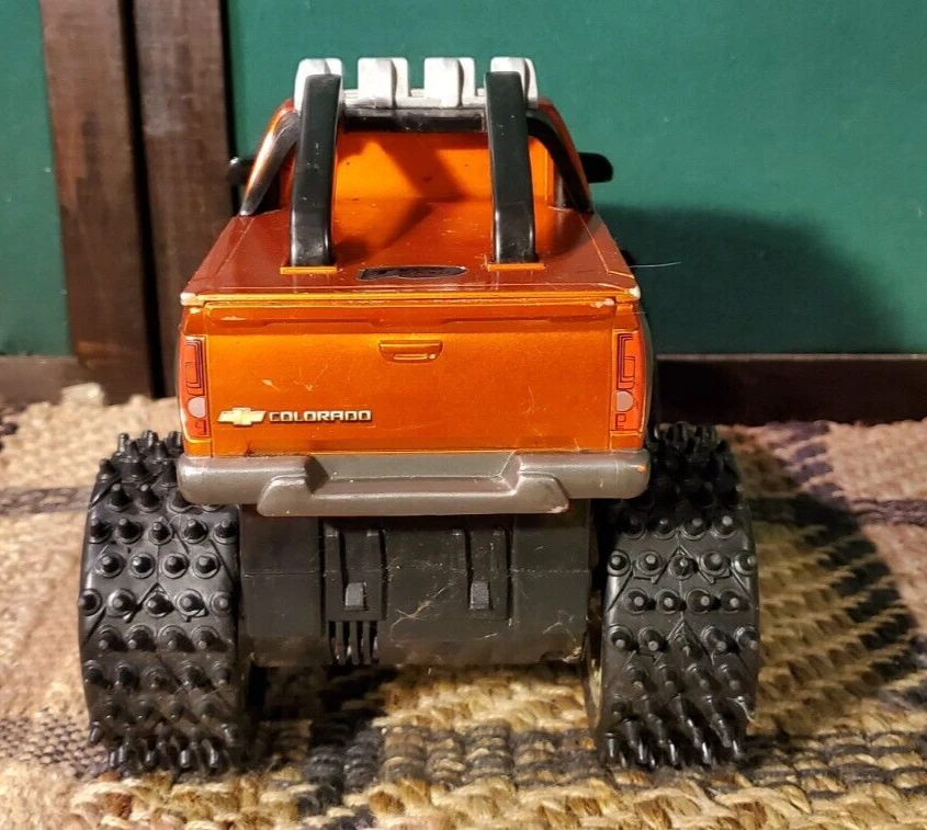 Vintage 2000 Tyco RC Chevrolet Colorado 4x4 Pick Up Truck Z71 Orange No Remote - Image 4 of 4