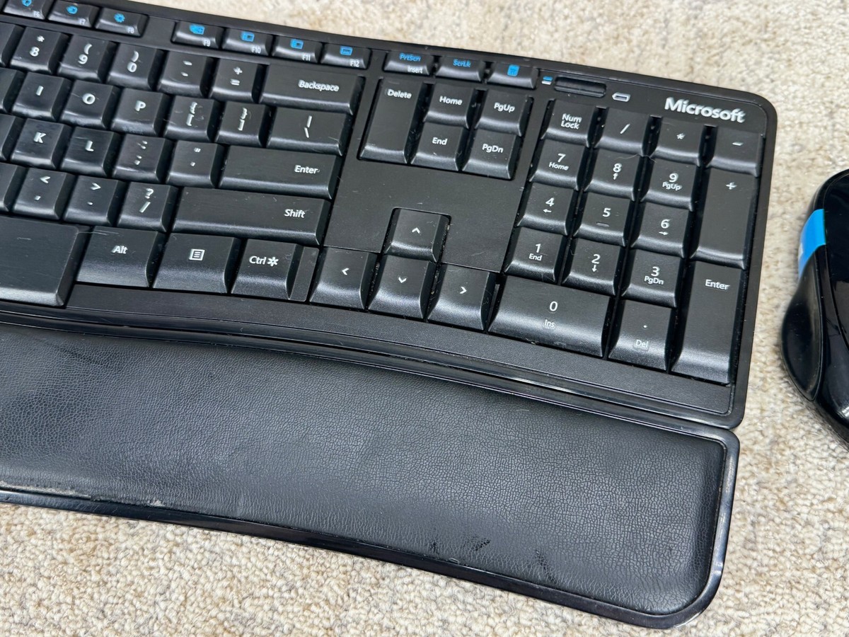 【美品】 Microsoft Sculpt Ergonomic Desktop Microsoft Sculpt Comfort Wireless Keyboard KGR1173 with Mouse - NO