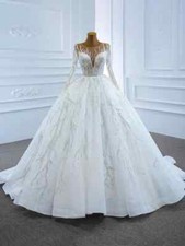 High end Bling Bling wedding dress long sleeved beaded palace wedding dress