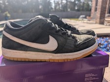 Nike SB Dunk Low Pro Mens Sneakers Black/Whit...