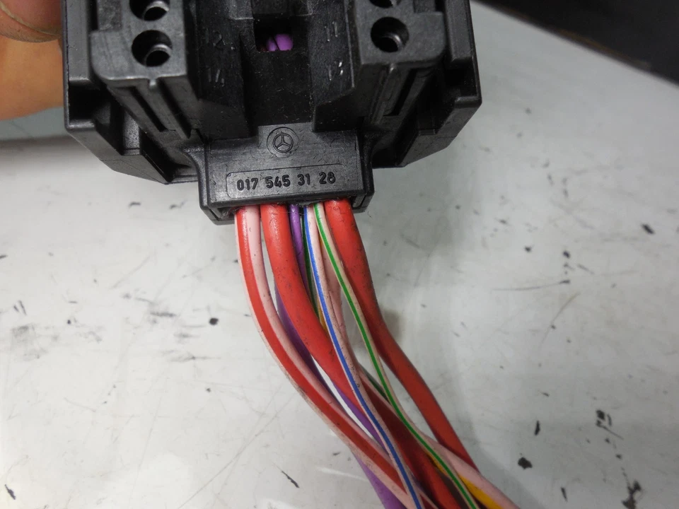 Conector de cable de bloqueo de encendido 0175453428 96-02 Mercedes SL500 W210 E320 E430 R129 Foto 3 de 4