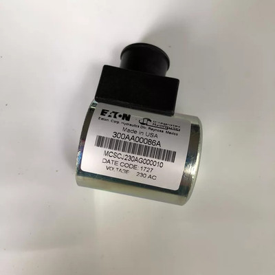 1PCS New Eaton Vickers 300AA00086A MCSCJ230AG000010 Solenoid Coil 230VAC Brand