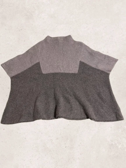 The Elder Statesman Grey Short Sleeve Cashmere Poncho Sweater One Size