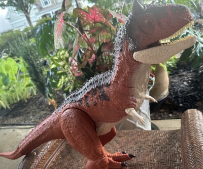 Huge 36'' Jurassic World Colossal Carnotaurus Toro Dinosaur Action Figure