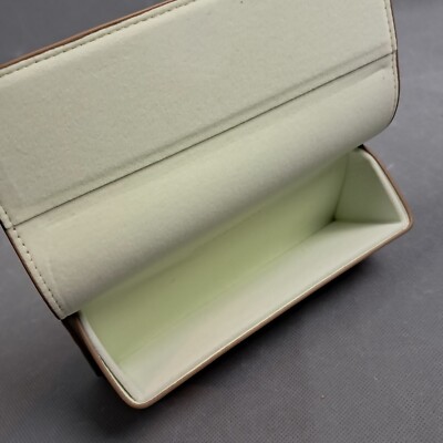 Burberry London England Sunglasses Case Soft Shell  display picture 1