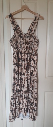 NEW Dannii Minogue Halter Neck dress, size 12P - Picture 4 of 5