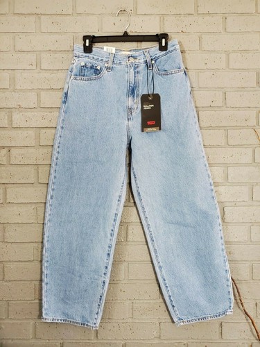 $98 Womens Size 28x26 Levis Premium 