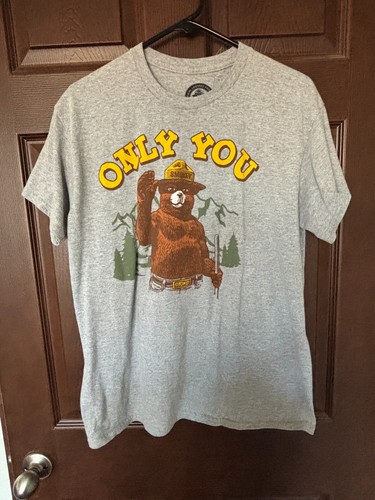 Cooperative Forrest Fire Prevention Smokey the Bear Official TShirt Size Medium - Picture 2 of 4