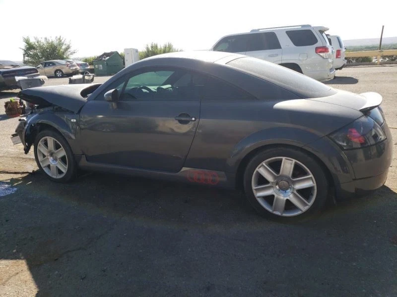 Luz trasera izquierda conductor AUDI TT 00-06 Foto 3 de 4