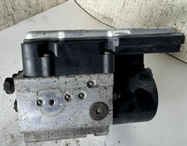 2003 2004 2005 2006 Chevy Silverado Tahoe Sierra ABS Anti Lock Brake Pump OEM - Imagem 4 de 4