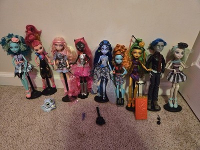 Monster High Gen 1 & More Lot Corpse Bride, Catty Noir