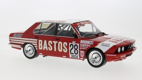 BMW 528i E28 1/18 IXO de collection haute finition voiture de course Spa 1982