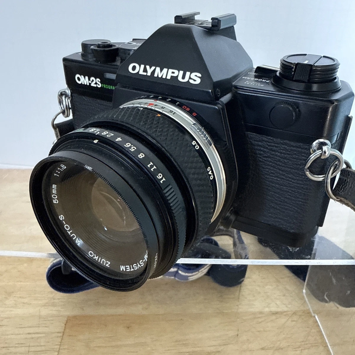 Filtre UV 37mm + pare-soleil en métal + capuchon pour