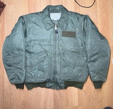 Men's Medium Green Bomber Jacket Vintage US Military Flyer's Air Force Y2K