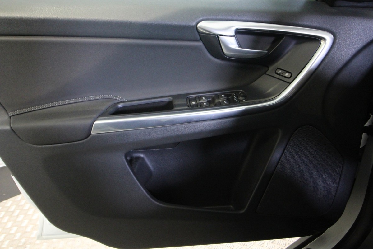 Volvo XC60 2,0 D4 181 Momentum aut.